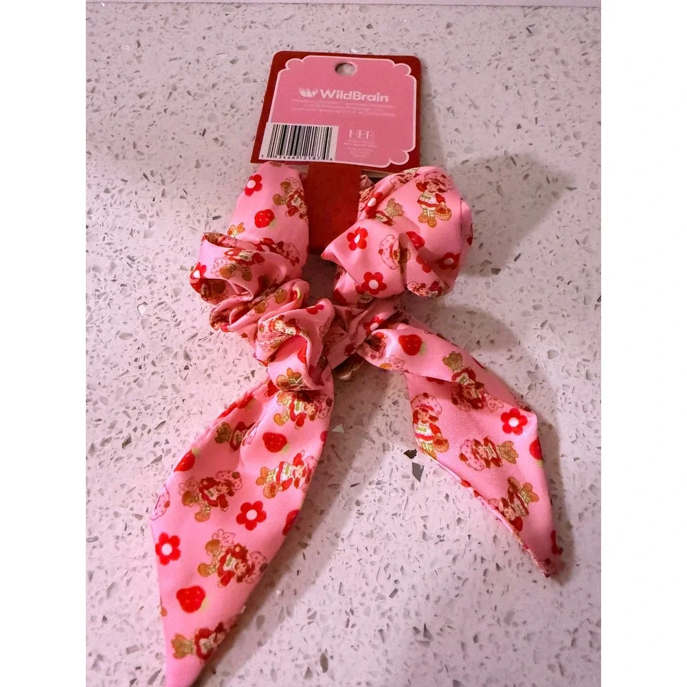 Strawberry Shortcake Pink Bow Scrunchie Hair Tie WildBrain Character Charm NWT